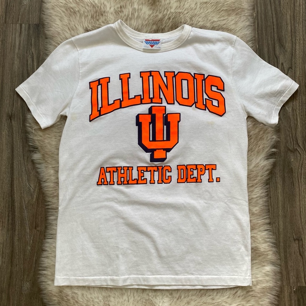 Vintage University of Illinois Athletic Dept. Tshirt
